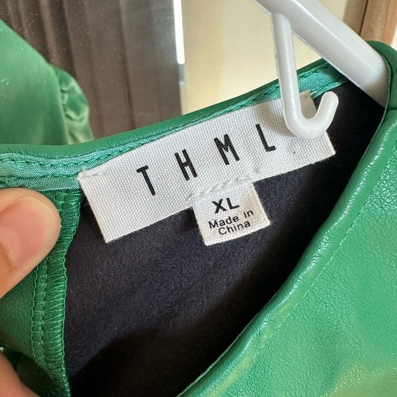 THML Green Women's Top - Picture 3 of 6